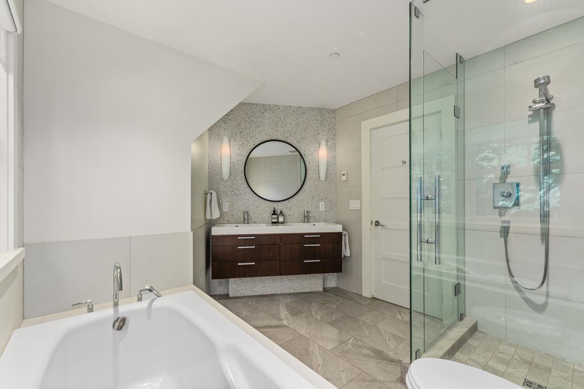 2940 Mathers Avenue, West Vancouver, BC, V7V 2K1 - 25