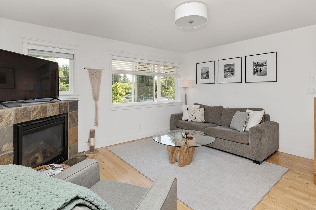 3-728 Gibsons Way, Gibsons, BC, V0N 1V9 - 7