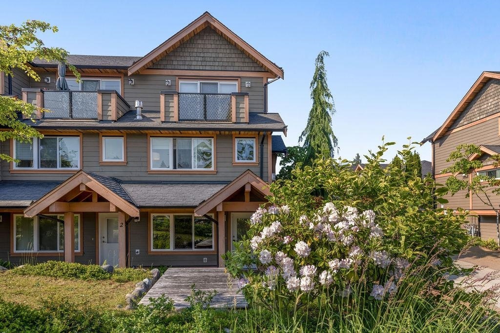 3-728 Gibsons Way - 2