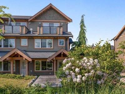 3-728 Gibsons Way - 2