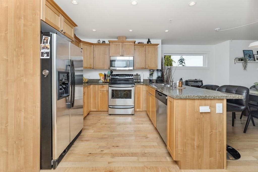 3-728 Gibsons Way - 5