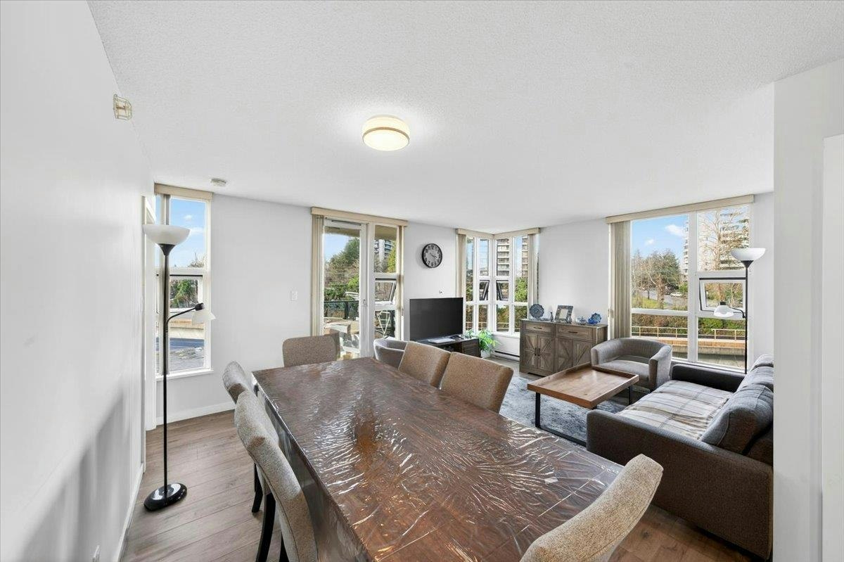 807-2200 Douglas Road, Burnaby, BC, V5C 5A7 - 9