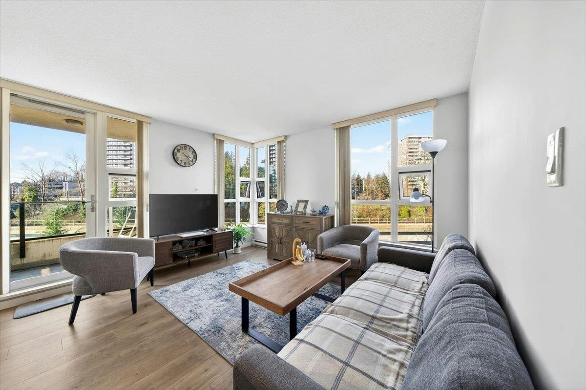 807-2200 Douglas Road, Burnaby, BC, V5C 5A7 - 12