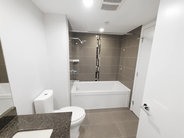 807-2200 Douglas Road, Burnaby, BC, V5C 5A7 - 19