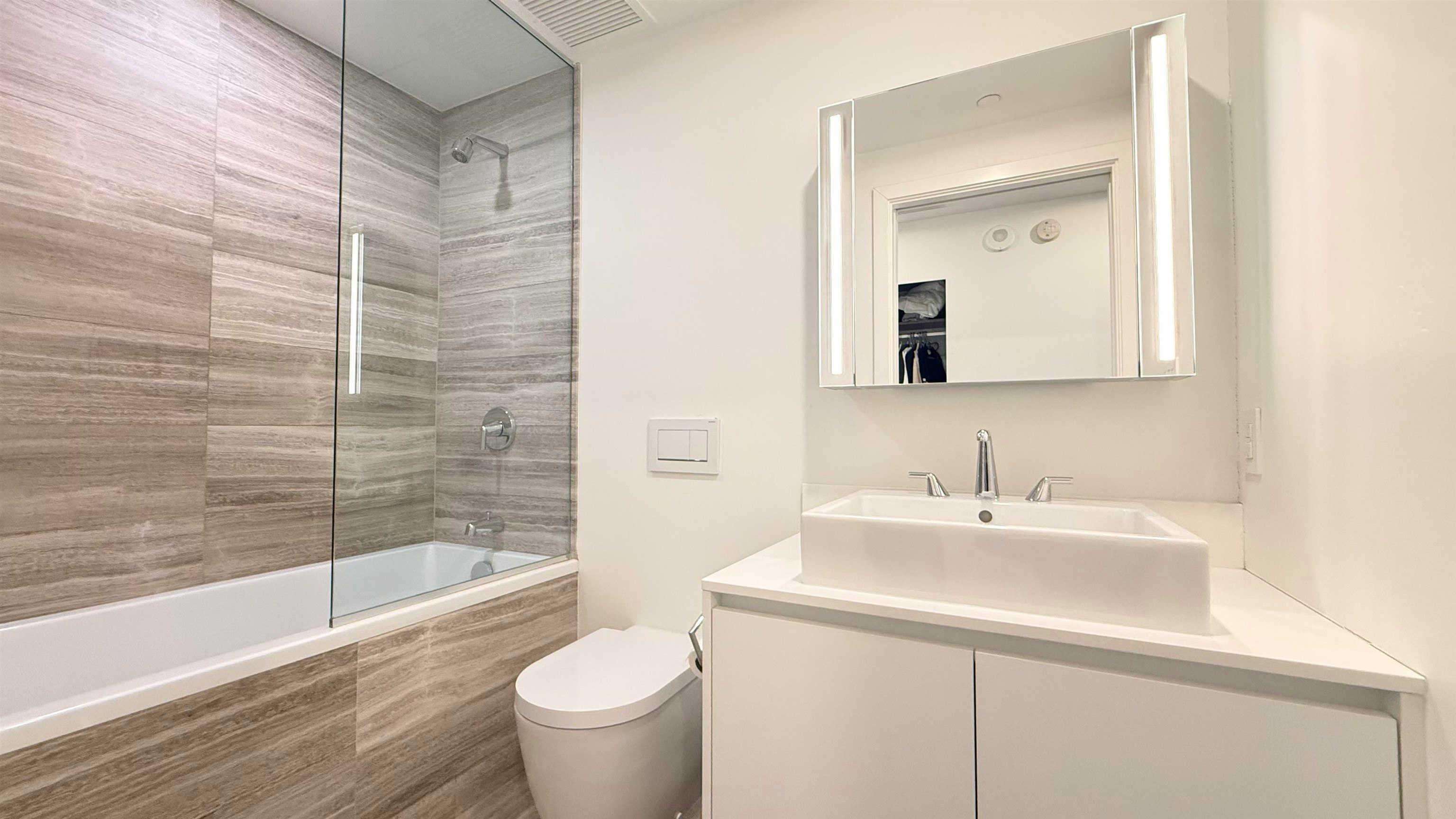 3908-1480 Howe Street, Vancouver, BC, V6Z 0G5 - 14