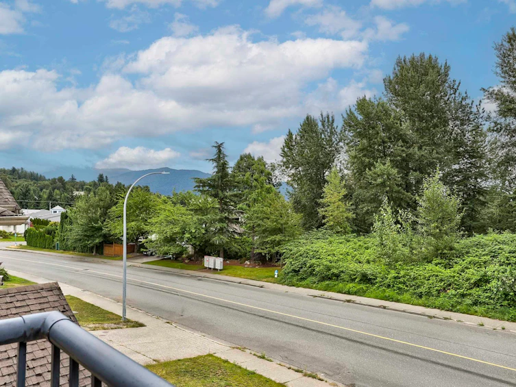 33497 11 Avenue, Mission, BC, V2V 6Z5 - 30