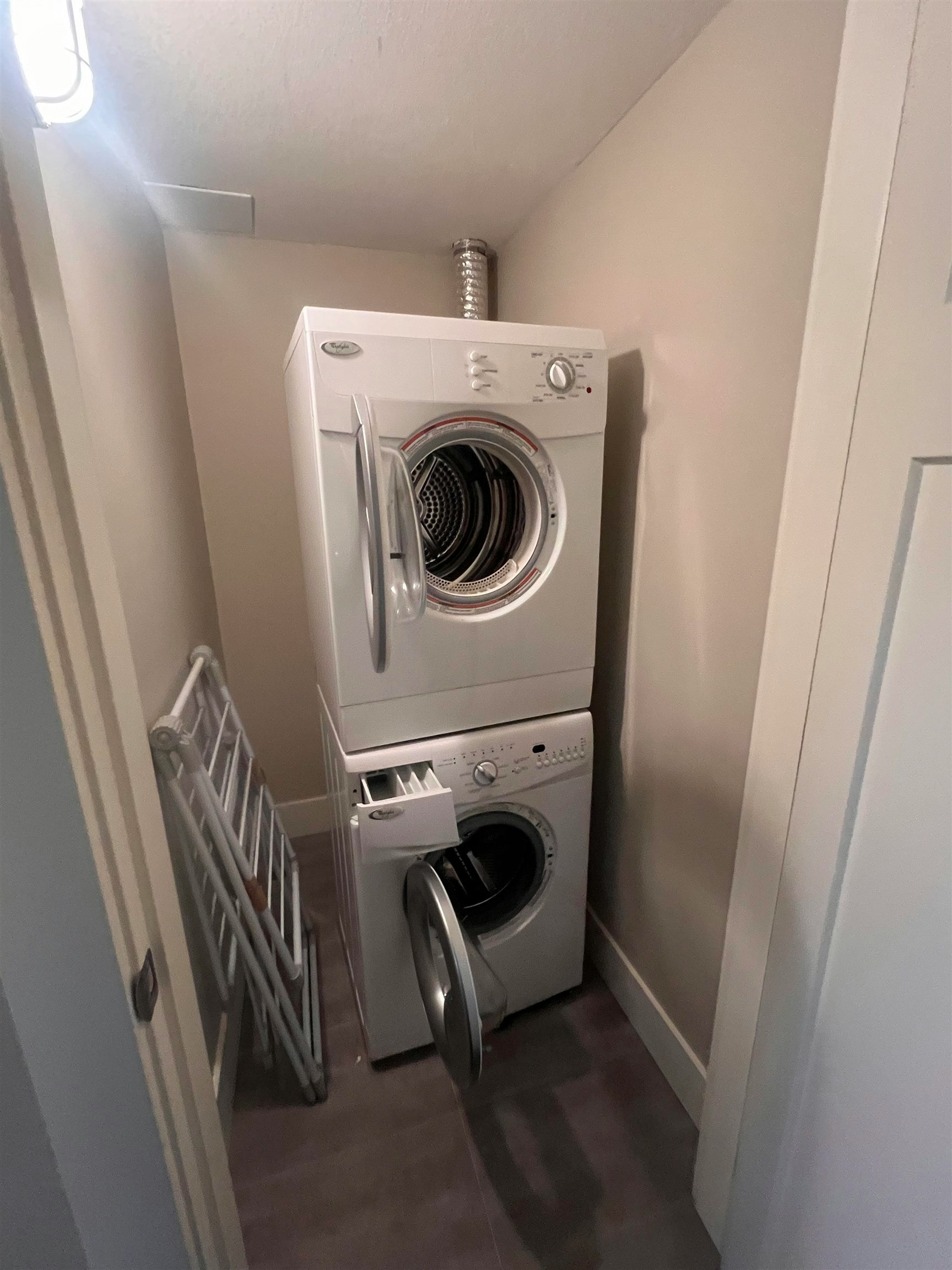 Semi-Basement-1331 Greenbank Crt, Coquitlam, BC, V3E 0K6 - 2