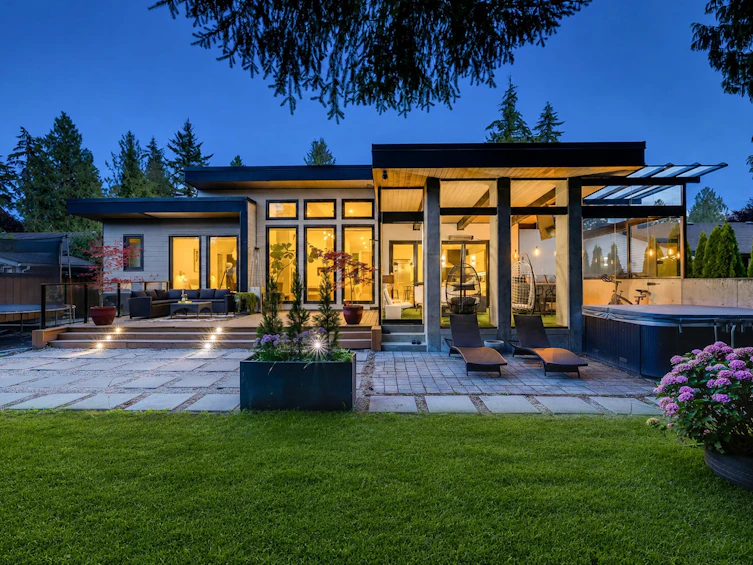20261 41 Avenue, Langley, BC, V3A 2Z3