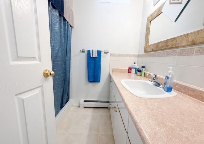 Basement-384 Blue Mountain Street, Coquitlam, BC, V3K 4J8 - 5