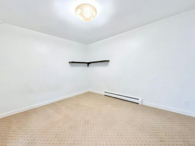 Basement-384 Blue Mountain Street, Coquitlam, BC, V3K 4J8 - 8