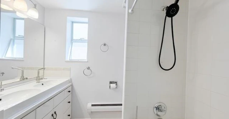 Basement-384 Blue Mountain Street, Coquitlam, BC, V3K 4J8 - 7