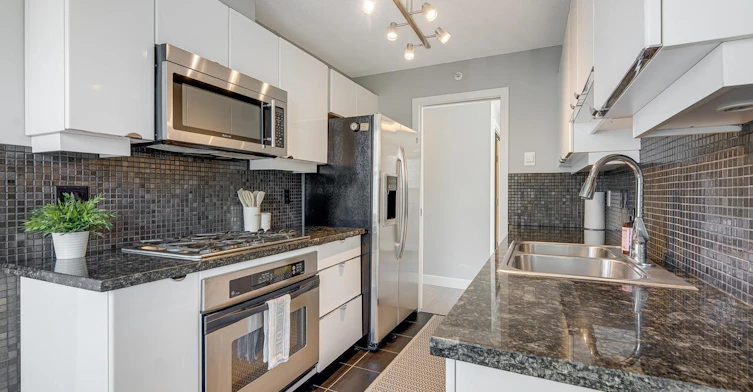 1605-837 W Hastings Street, Vancouver, BC, V6C 3N7 - 2