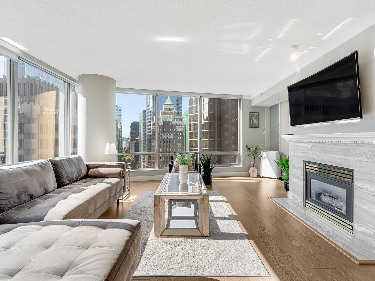 1605-837 W Hastings Street, Vancouver, BC, V6C 3N7