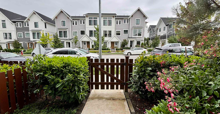 9-20155 84 Avenue, Langley, BC, V2Y 3R3