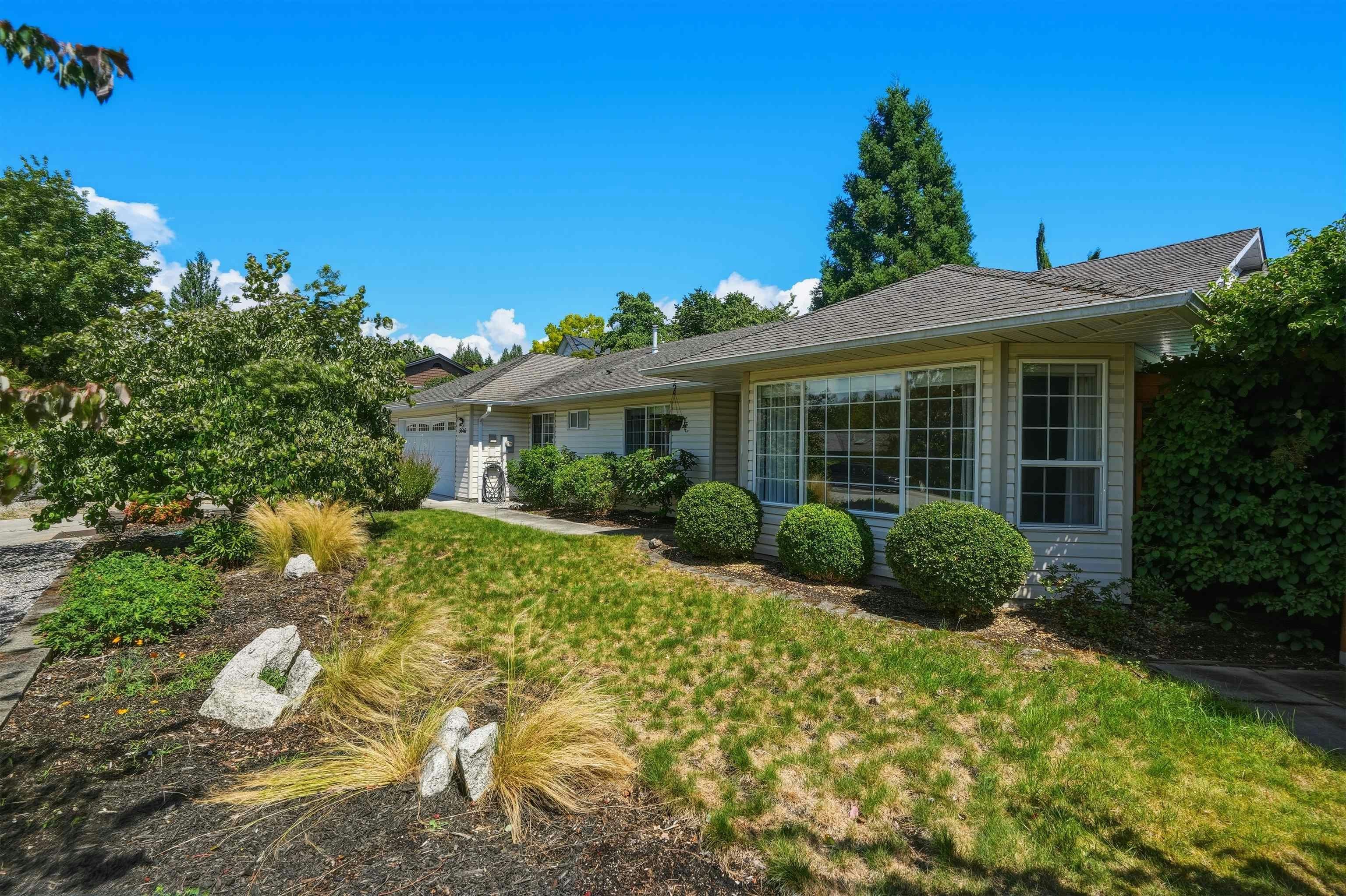 5616 Emerson Road, Sechelt, BC, V0N 3A7