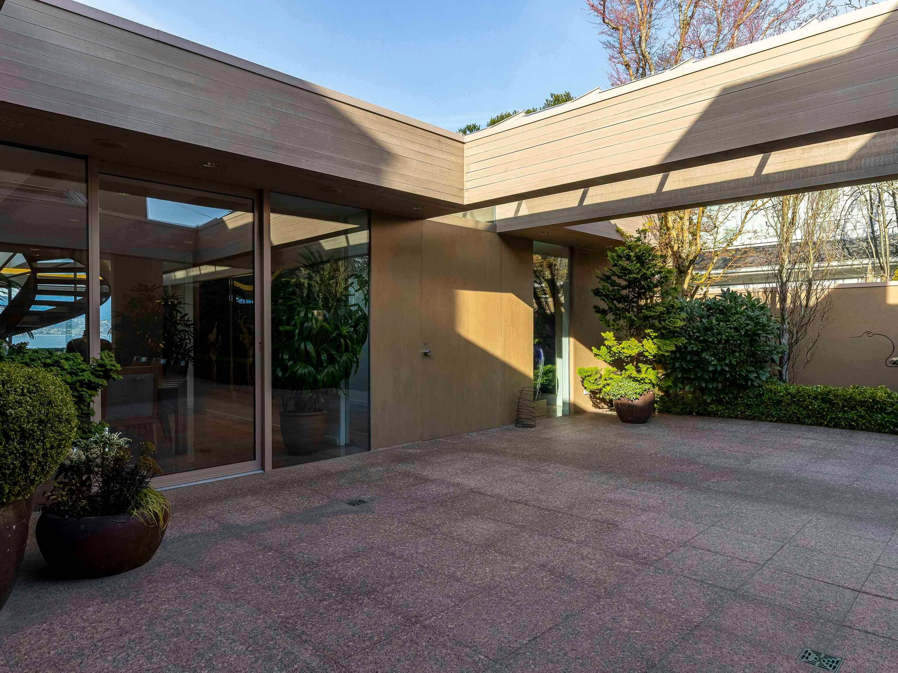3513 Point Grey Road, Vancouver, BC, V6R 1A7 - 14
