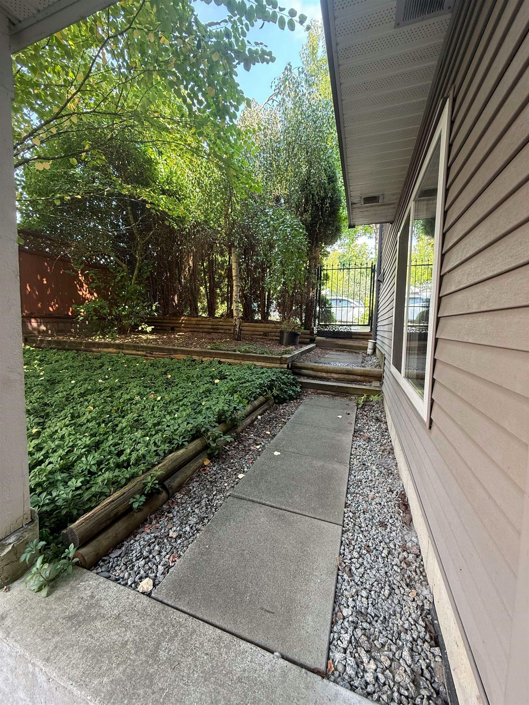 GL-12309 231b Street, Maple Ridge, BC, V2X 1X8 - 2