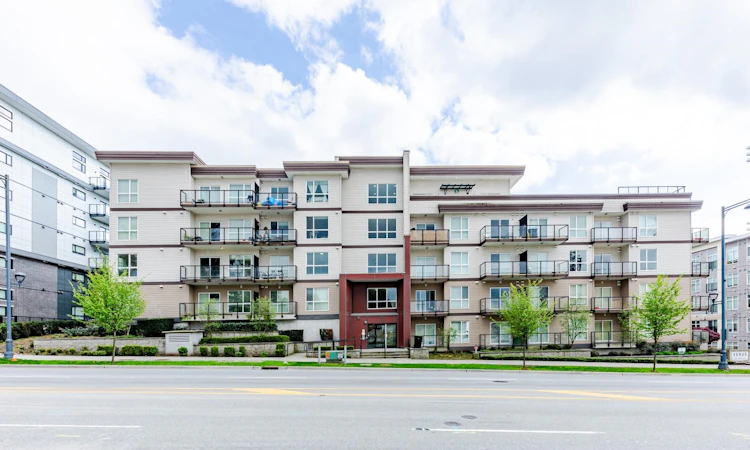 323-13768 108 Avenue