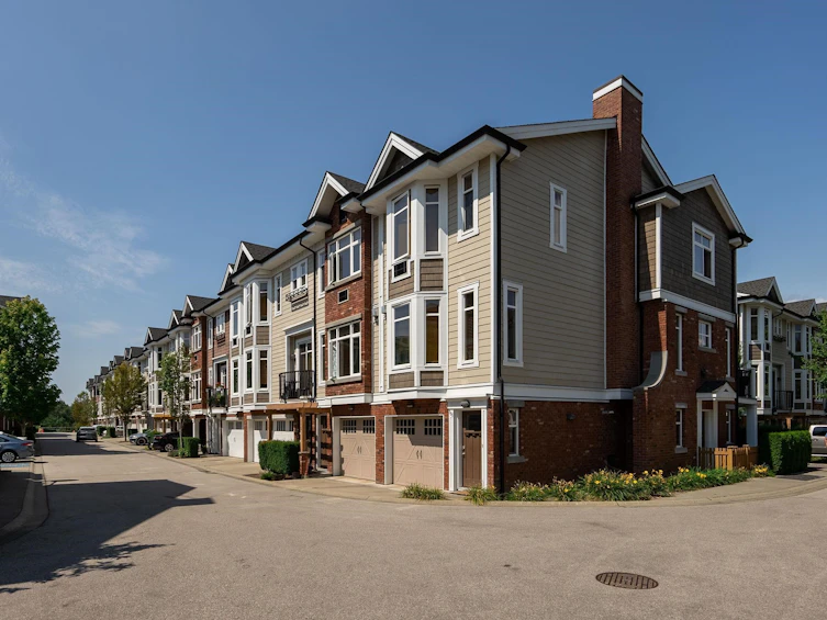 112-20738 84 Avenue, Langley, BC, V2Y 0J6