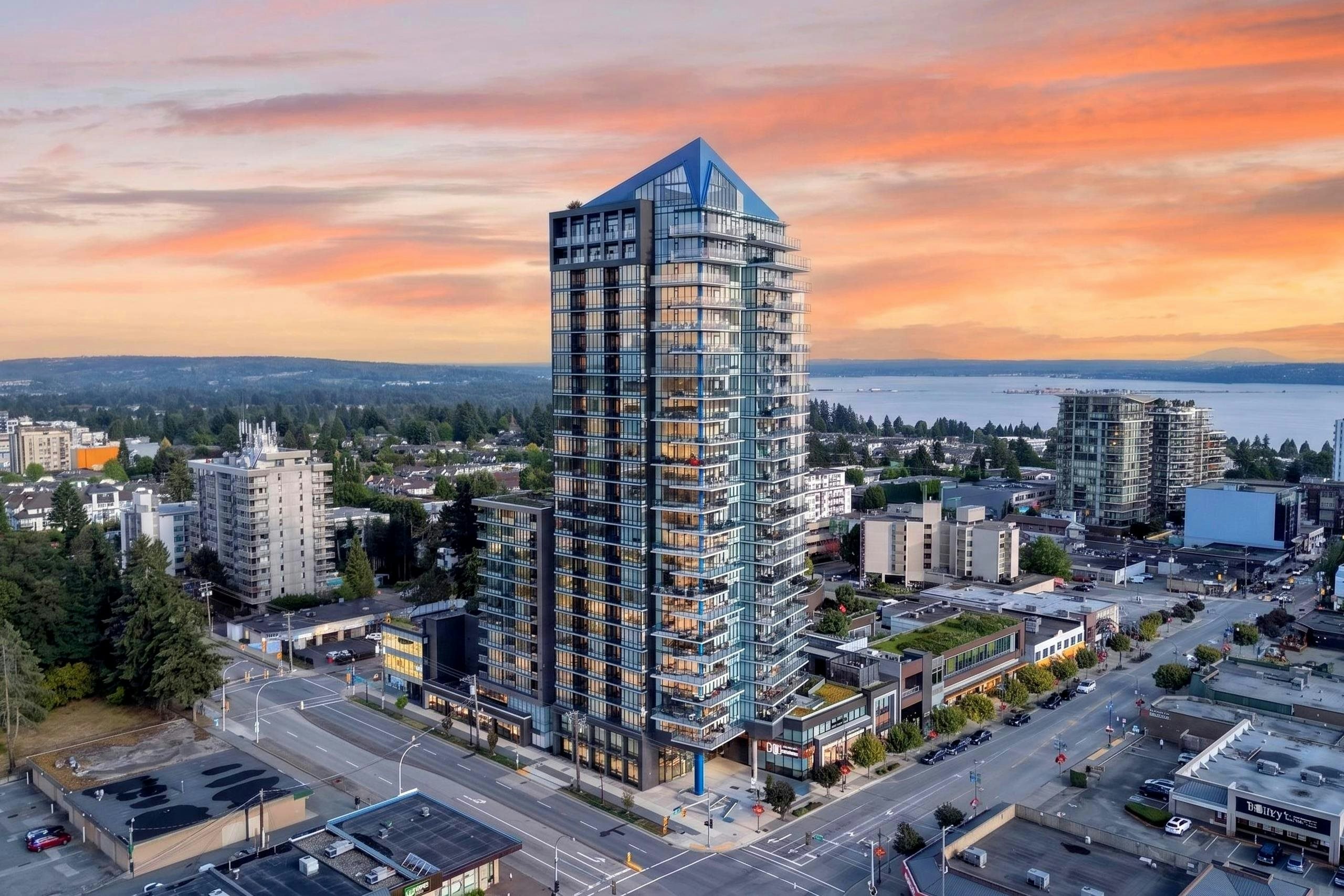 2404-1588 Johnston Road, Surrey, BC, V4B 0C5