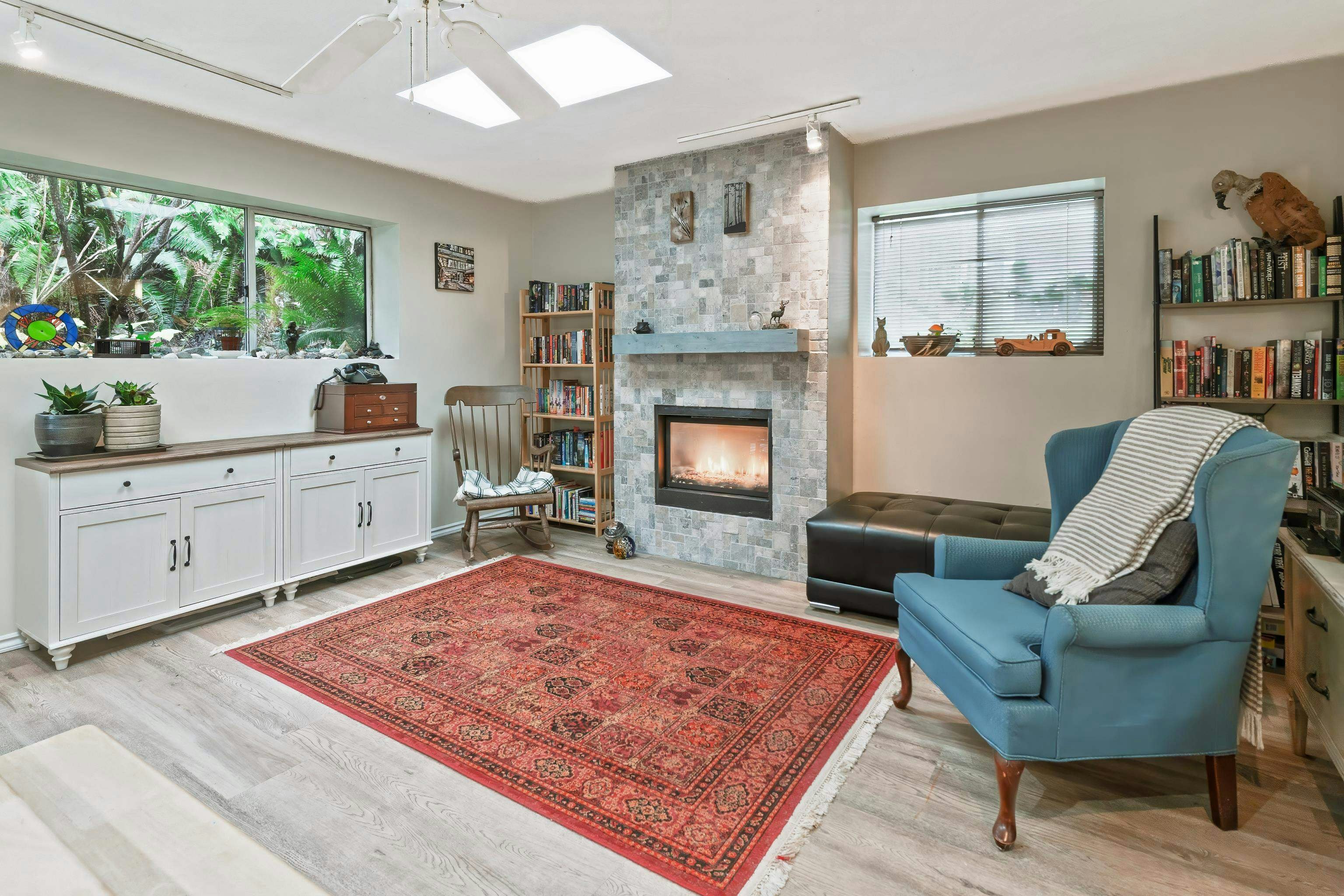 2133 Hope Street, Port Moody, BC, V3H 2H9