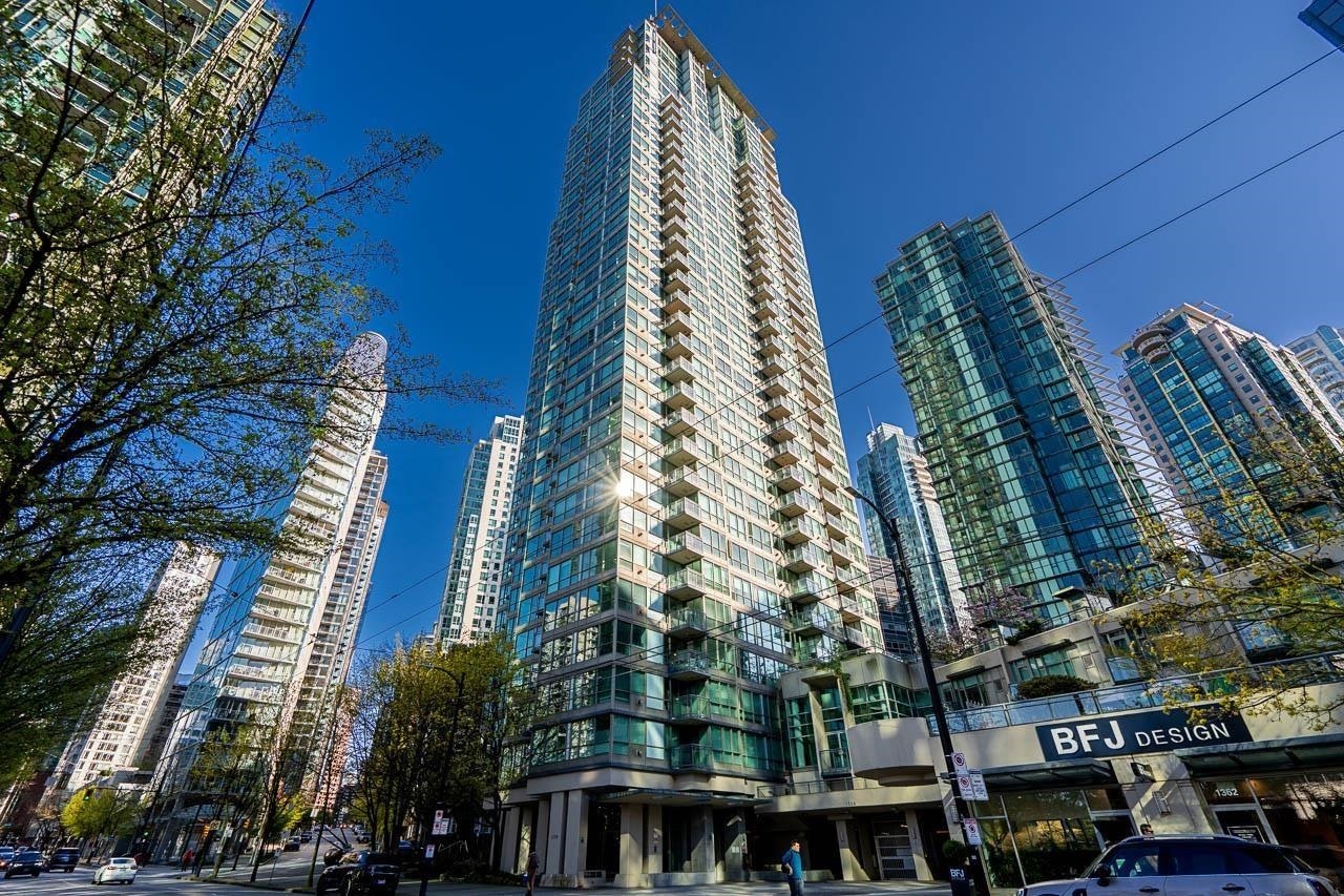 907-1328 W Pender Street, Vancouver, BC, V6E 4T1