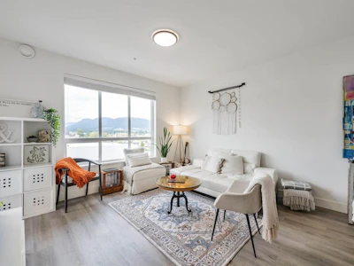 2506-2180 Kelly Avenue - 4