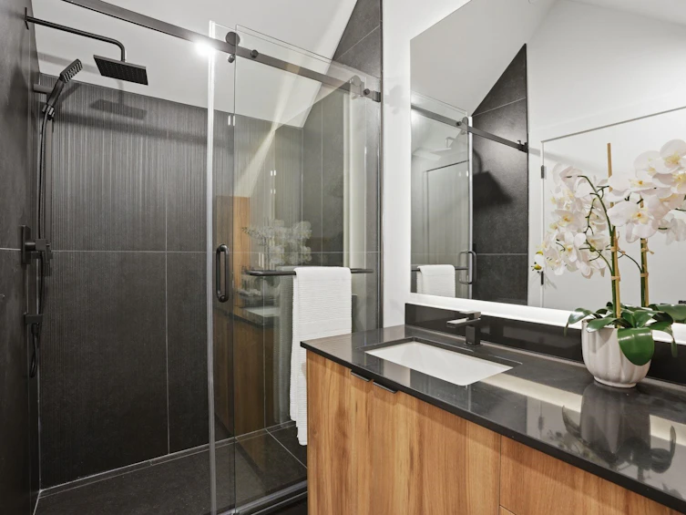 1-2438 E 20th Avenue, Vancouver, BC, V5M 2T6 - 27