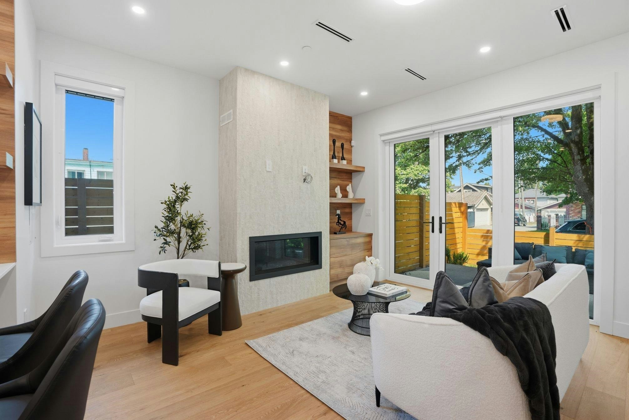 1-2438 E 20th Avenue, Vancouver, BC, V5M 2T6 - 3