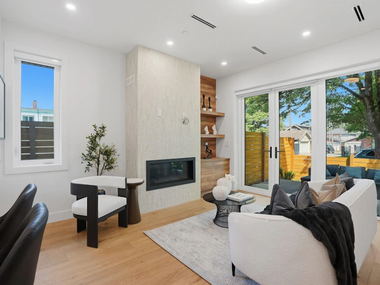 1-2438 E 20th Avenue, Vancouver, BC, V5M 2T6 - 3