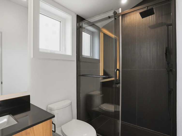 2-2438 E 20th Avenue, Vancouver, BC, V5M 2T6 - 24
