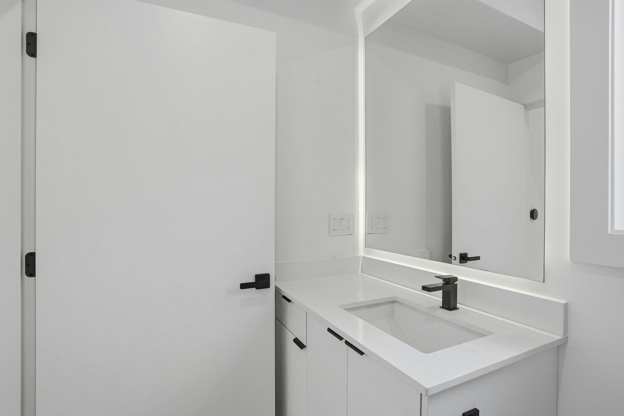 2-2438 E 20th Avenue, Vancouver, BC, V5M 2T6 - 17