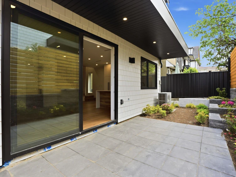 2-2438 E 20th Avenue, Vancouver, BC, V5M 2T6 - 23