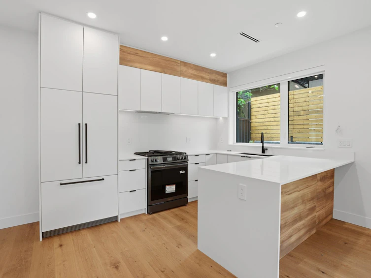 2-2438 E 20th Avenue, Vancouver, BC, V5M 2T6 - 4