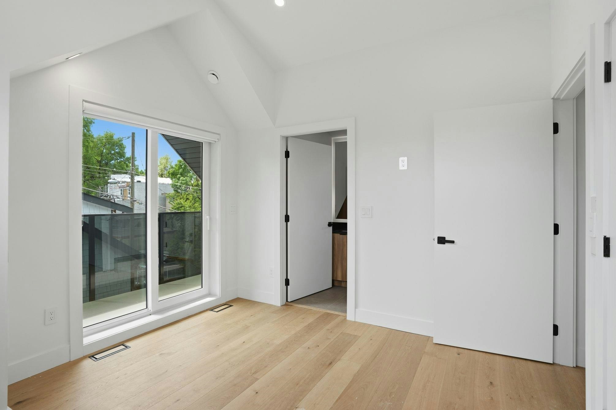 2-2438 E 20th Avenue, Vancouver, BC, V5M 2T6 - 22