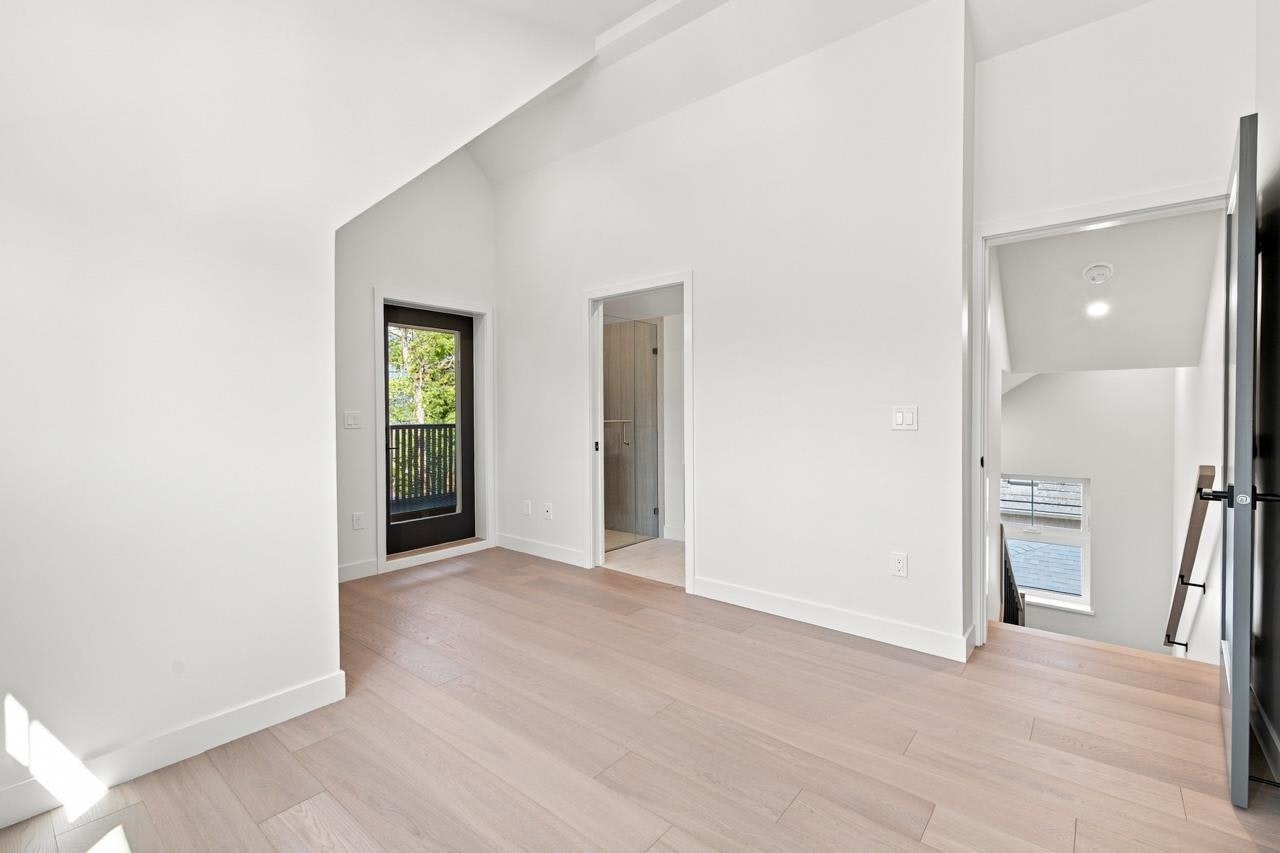 3206 E Georgia Street, Vancouver, BC, V5K 2L3 - 28