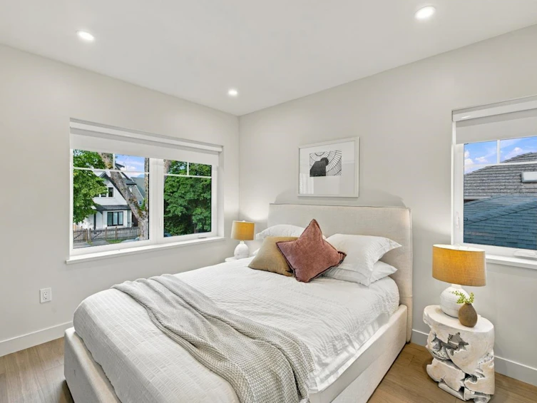 3206 E Georgia Street, Vancouver, BC, V5K 2L3 - 20