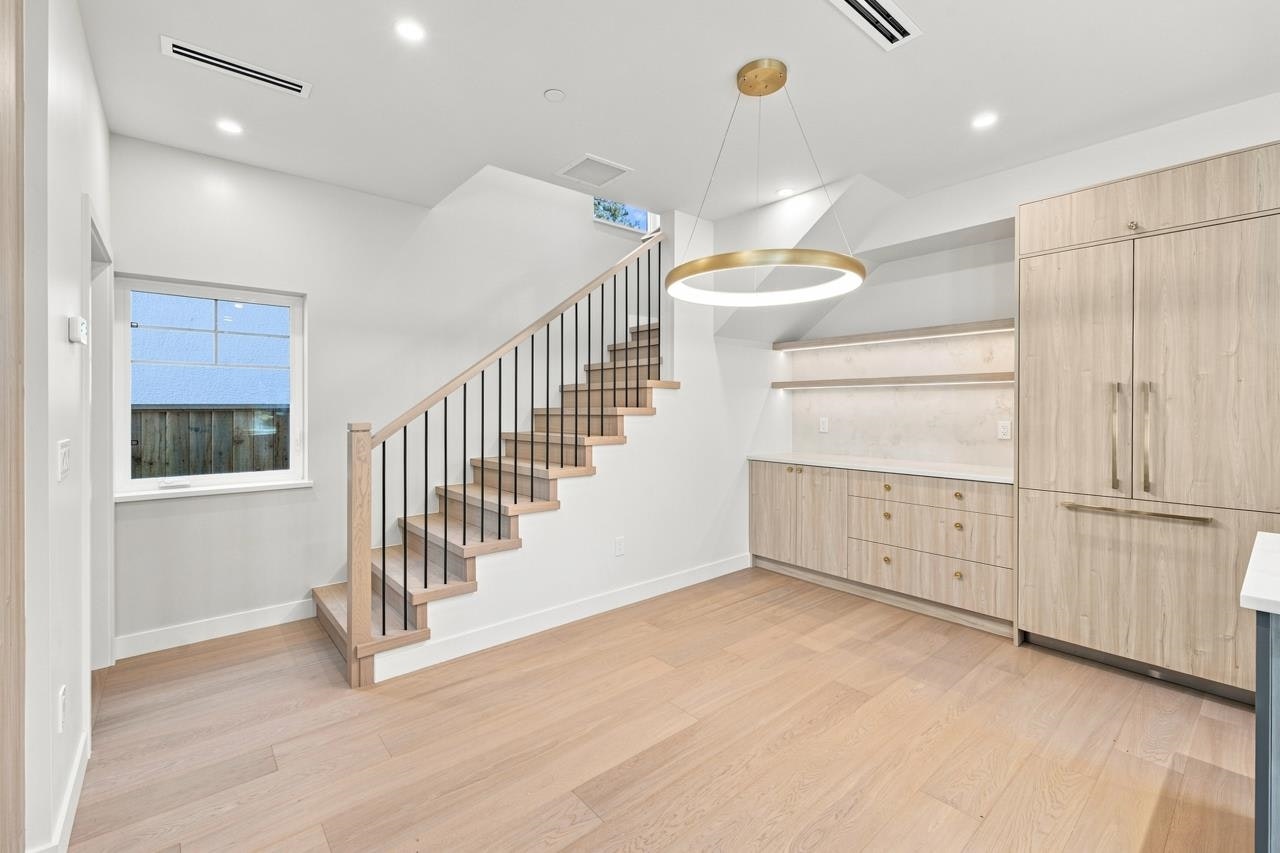 3206 E Georgia Street, Vancouver, BC, V5K 2L3 - 15