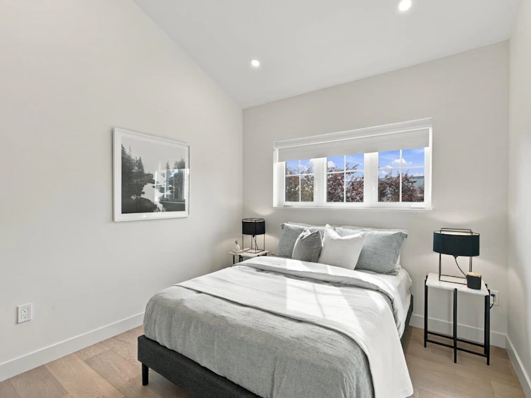 3206 E Georgia Street, Vancouver, BC, V5K 2L3 - 25