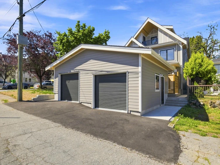 3206 E Georgia Street, Vancouver, BC, V5K 2L3 - 33