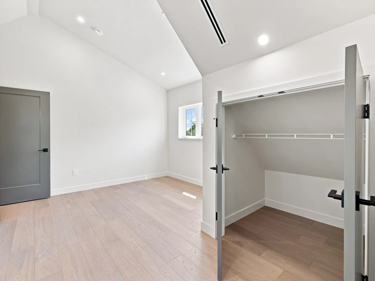 3206 E Georgia Street, Vancouver, BC, V5K 2L3 - 29