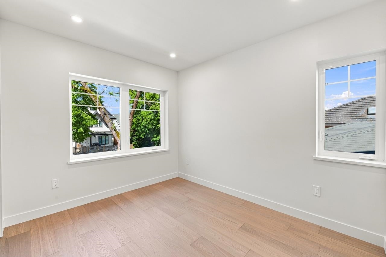 3206 E Georgia Street, Vancouver, BC, V5K 2L3 - 23