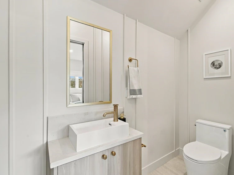3206 E Georgia Street, Vancouver, BC, V5K 2L3 - 28