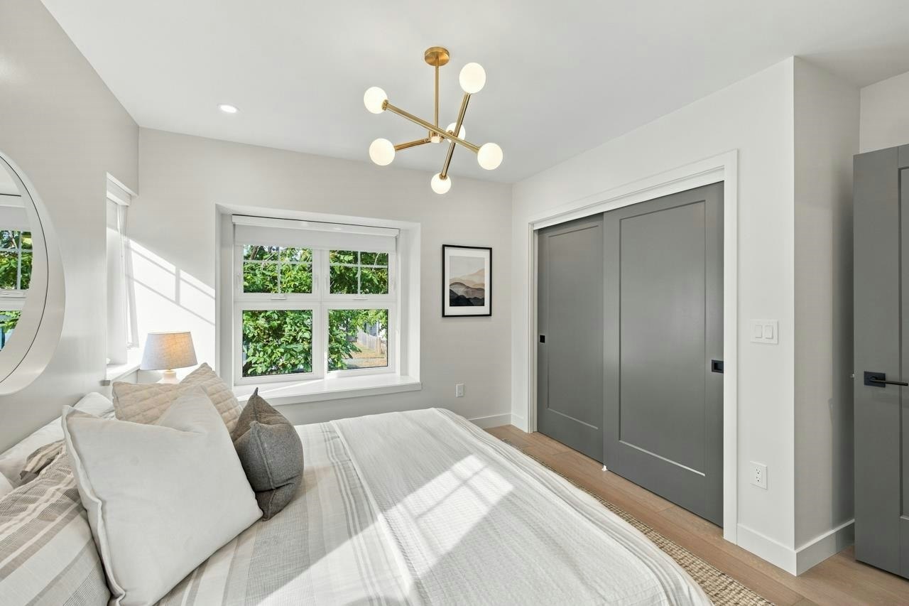 3206 E Georgia Street, Vancouver, BC, V5K 2L3 - 16