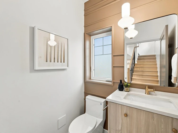 3206 E Georgia Street, Vancouver, BC, V5K 2L3 - 14