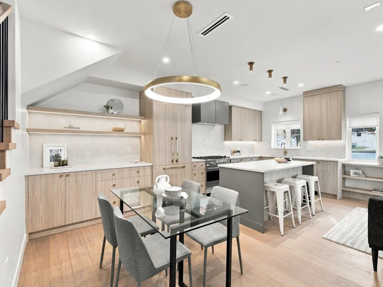 3206 E Georgia Street, Vancouver, BC, V5K 2L3 - 9