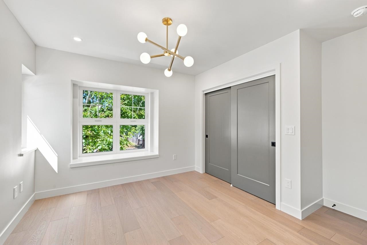3206 E Georgia Street, Vancouver, BC, V5K 2L3 - 20