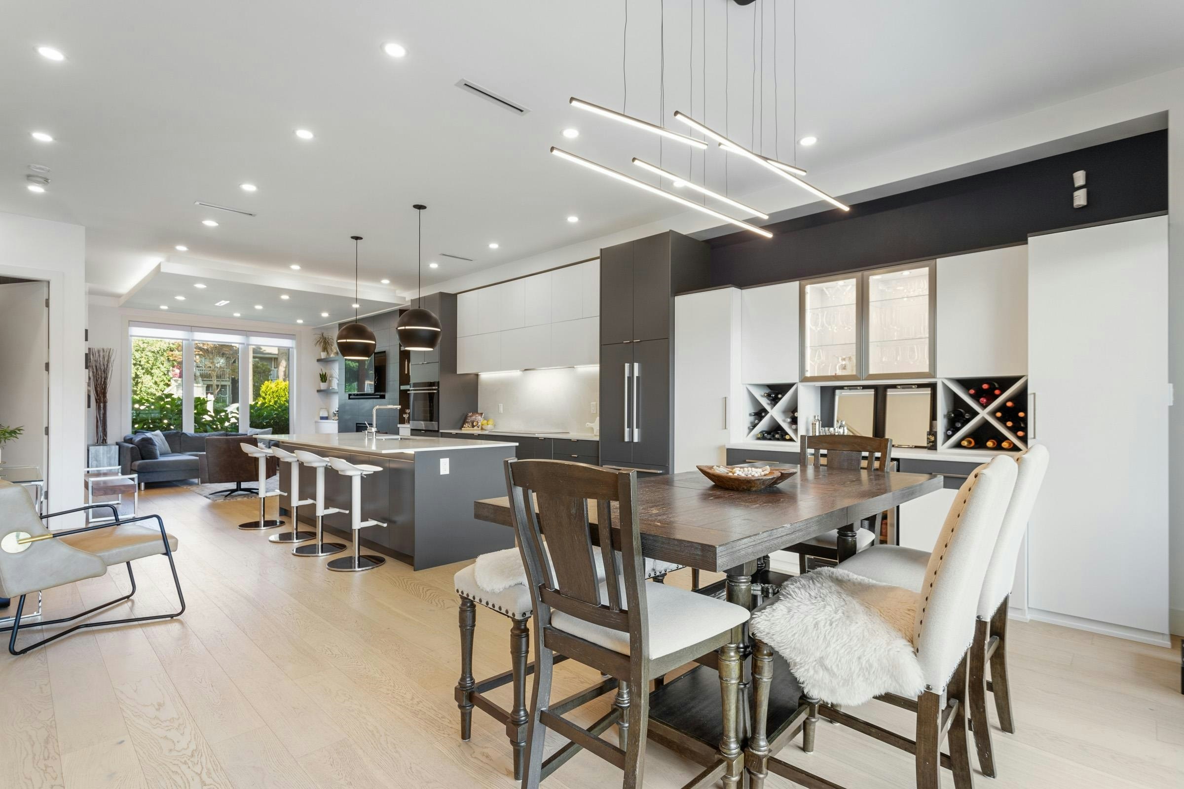 609 E 4th Street, North Vancouver, BC, V7L 1J9 - 10