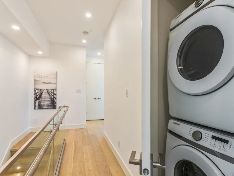 609 E 4th Street, North Vancouver, BC, V7L 1J9 - 21