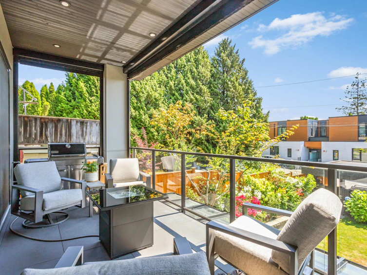 609 E 4th Street, North Vancouver, BC, V7L 1J9 - 11